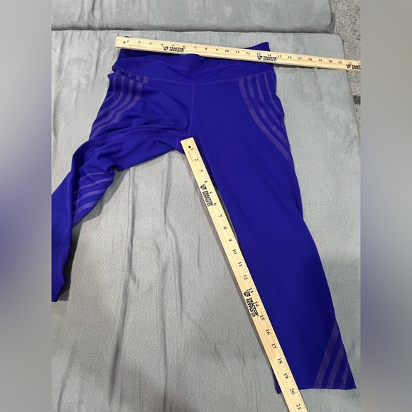 Athleta Gel Sonar Amethyst  Crop Leggings with Reflective Stripes sz Med - Picture 8 of 8